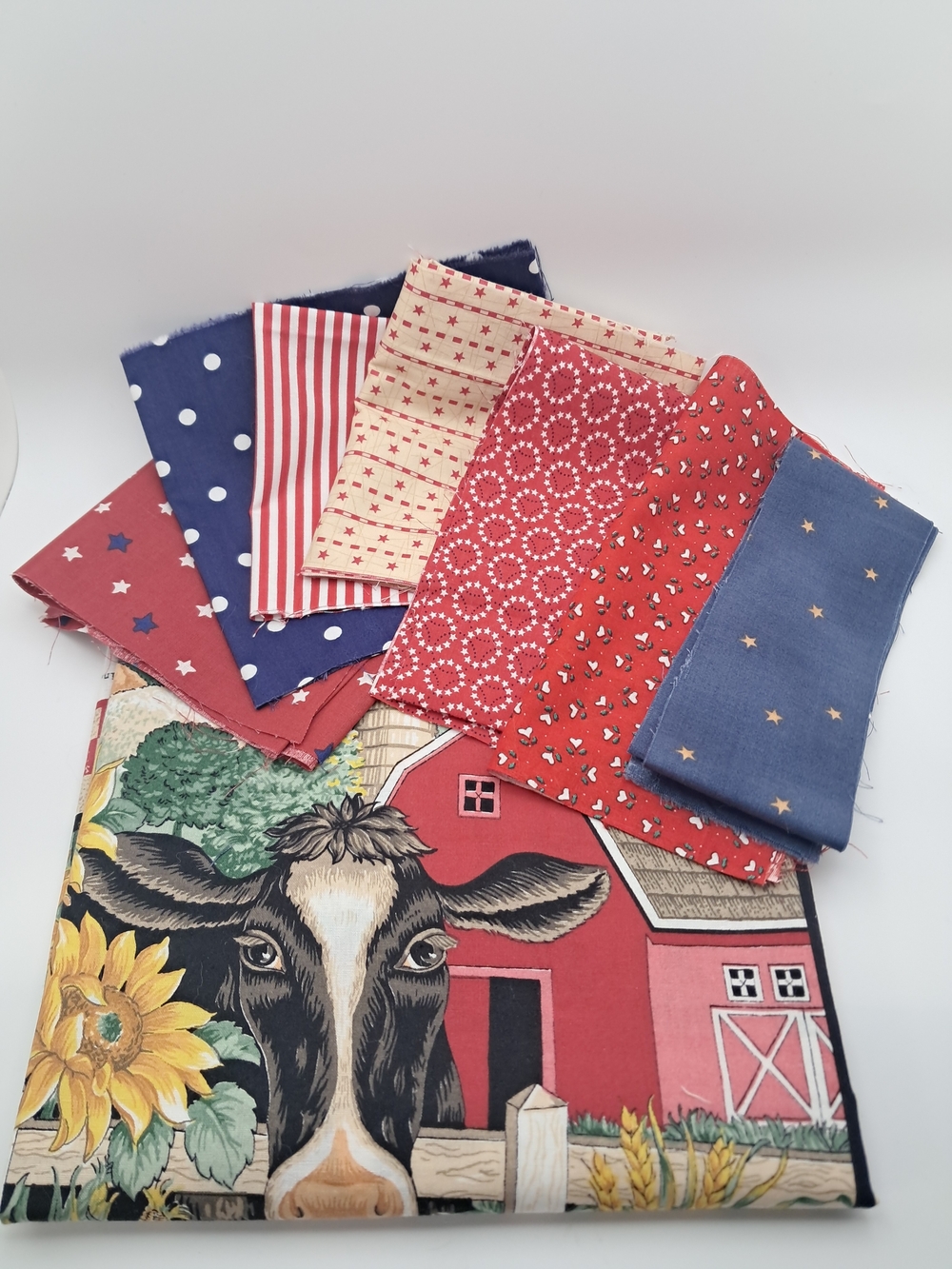 Vintage Fabric Panel & Matching Scraps American Homestead Applique Farm Cow Pigs
